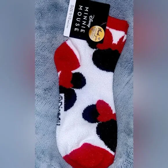 Minnie Mouse warm & fuzzy socks. Size Adult sock sz 4-10. NWT. - Picture 3 of 4